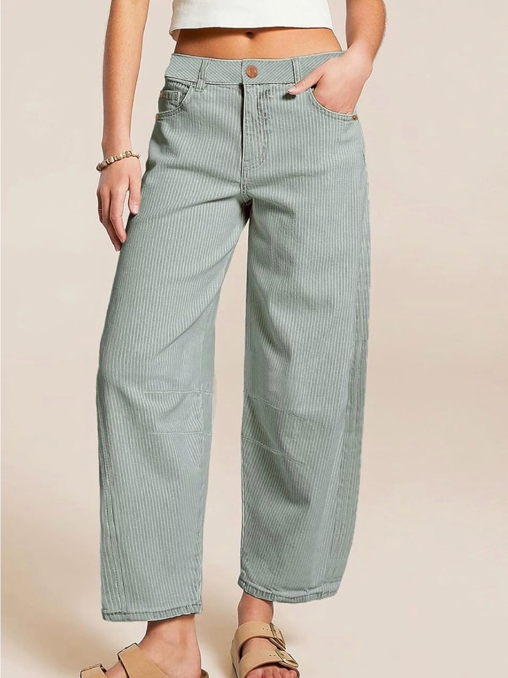Dark Stripe Barrel Jeans
Size XS
NWT - Picture 2 of 9